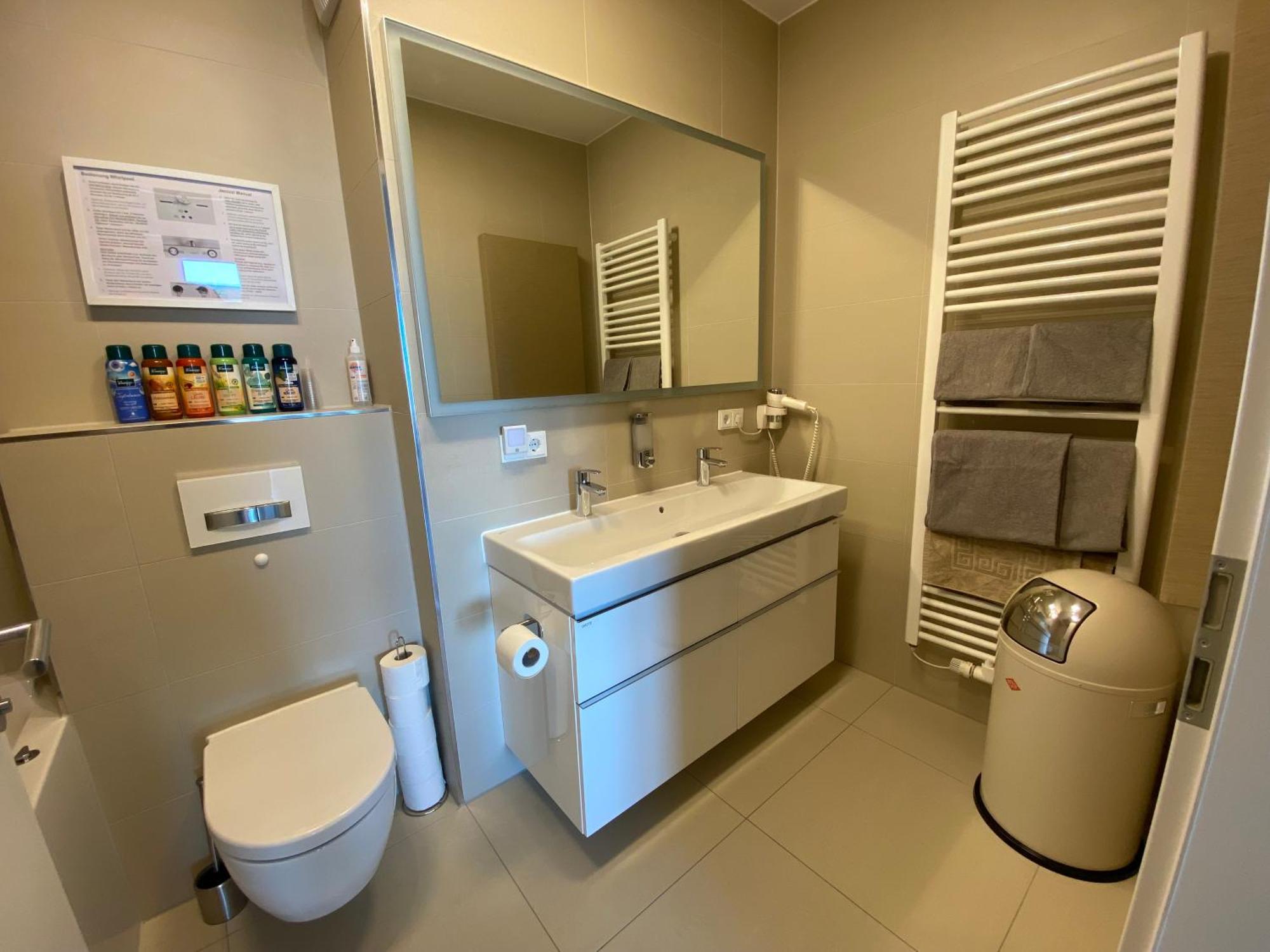 Alpen-Panorama Suite - Einzigartige Privatsuite Hoch Ueber Muenchen, 12Tes Og, Alpenblick, Loggia, Whirlpool, 15 Minuten Zum Zentrum, Ruhe Und Erholung In Der Stadt Muenchen Fuer Privat Und Geschaeftlich Reisende Zewnętrze zdjęcie